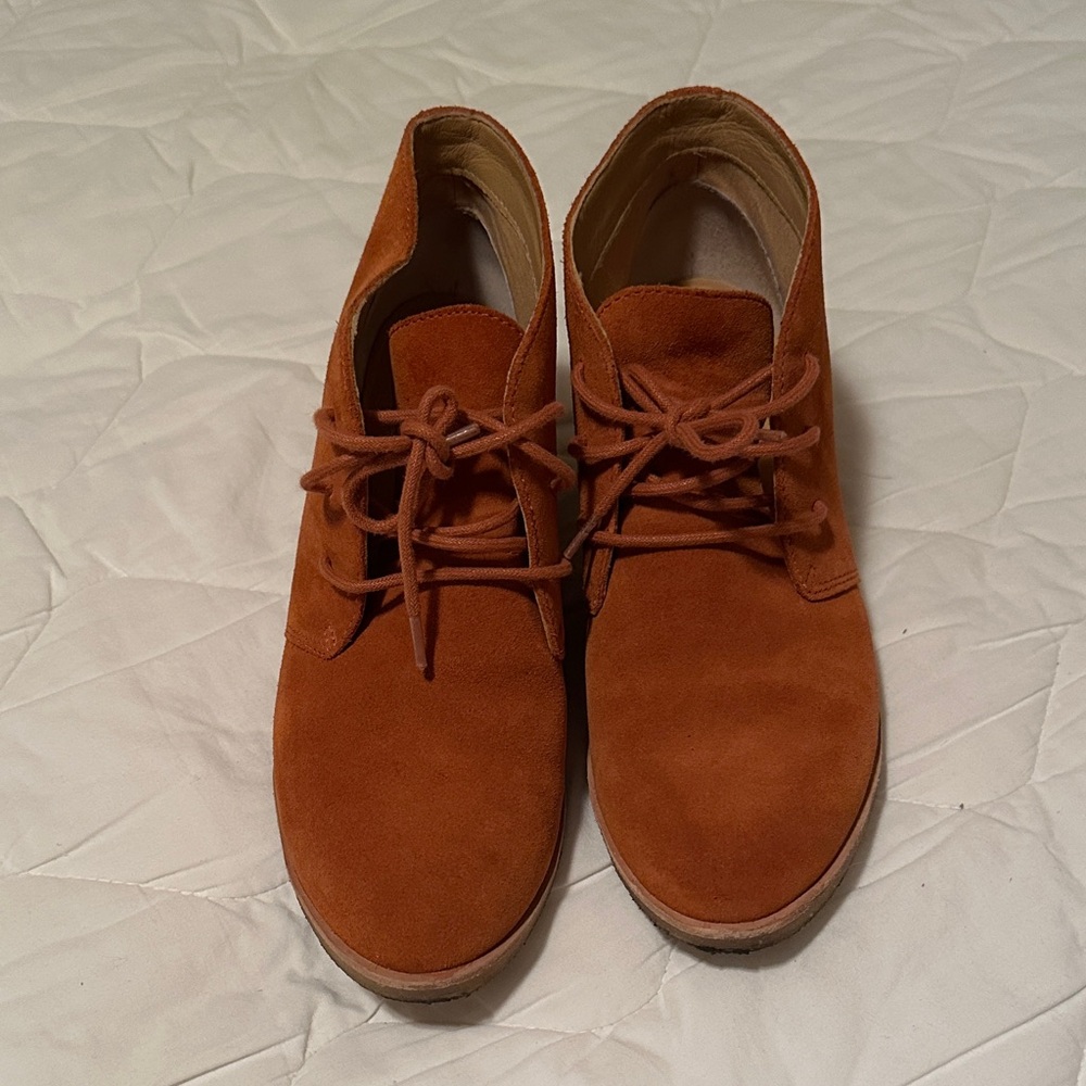 Women’s Orange Suede Lace-Up Shoes
